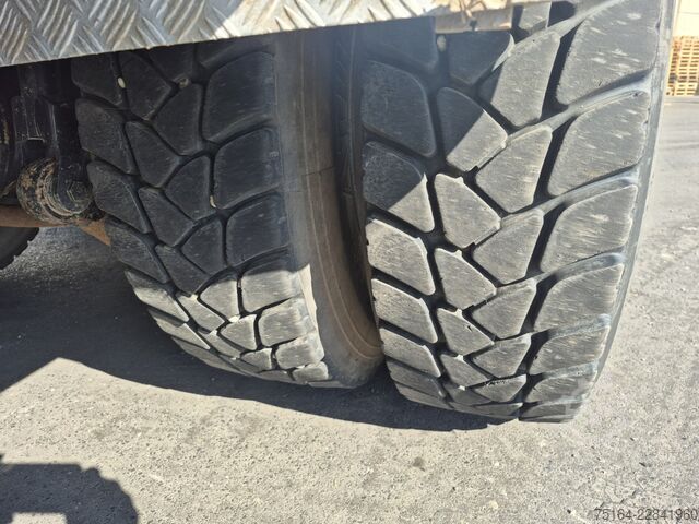 Tre-sidet tipbil MAN 26.500 6x4 BB Bordmatik