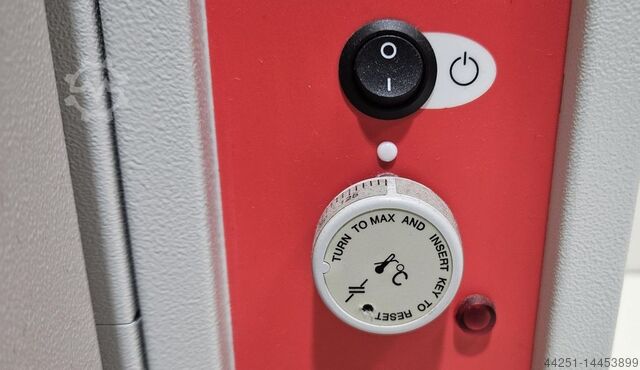 Armário de aquecimento / estufa de secagem por circulação de ar Carbolite Gero AX30 + R38