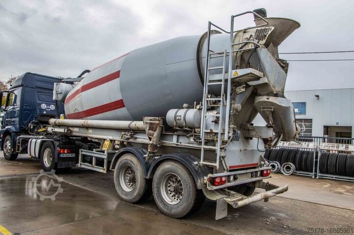 Licuadora LIEBHERR BETON MIXER/MALAXEUR/MISCHER HTM 1204 - 12M³