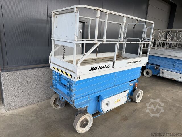 JLG 2646ES ψαλιδωτή ανυψωτική πλατφόρμα (ψαλιδωτό ανυψωτικό μηχάνημα), έτος 2006 / 970 ώρες λειτουργ JLG 2646ES schaarlift schaar hoogwerker 2006 / 970uur 10mtr werkhoogte
