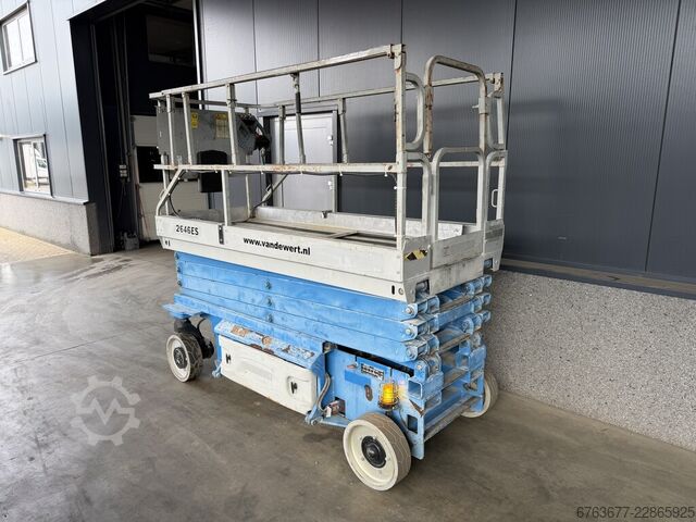 JLG 2646ES ψαλιδωτό ανυψωτικό πλατφόρμας, ψαλιδωτός ανυψωτήρας εργασίας, έτος 2006 / 280 ώρες, 10 μέ JLG 2646ES schaarlift schaar hoogwerker 2006 / 280uur 10mtr werkhoogte