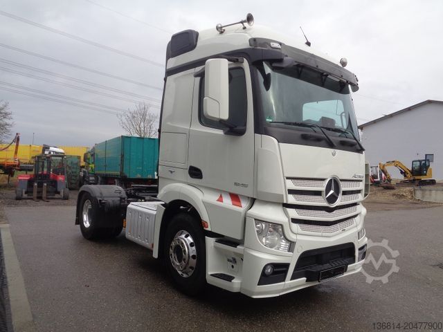 Standaard trekker MERCEDES-BENZ Actros 1845 LS Silokompressor Retarder