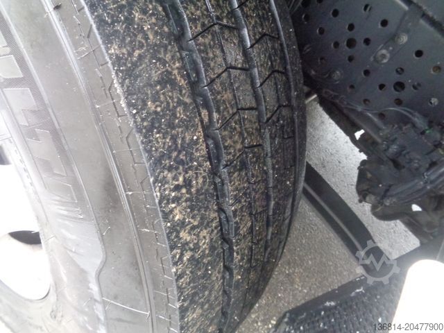 Standaard trekker MERCEDES-BENZ Actros 1845 LS Silokompressor Retarder