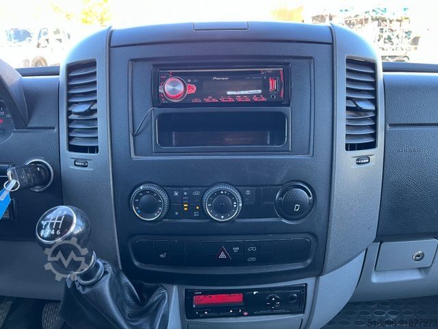 Kassevogn VOLKSWAGEN CRAFTER 2,0 TDI HECKANTRIEB TEMPOMAT KLIMA AHK