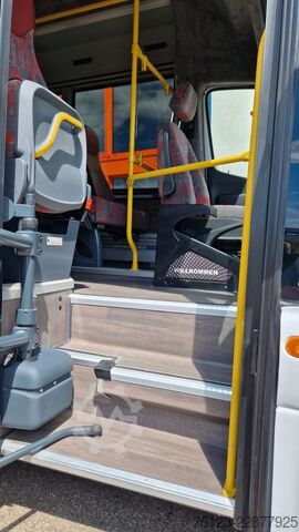 Autobus urbain MERCEDES-BENZ Heckniederflur Sprinter 517 / 4 er Bestuhlung