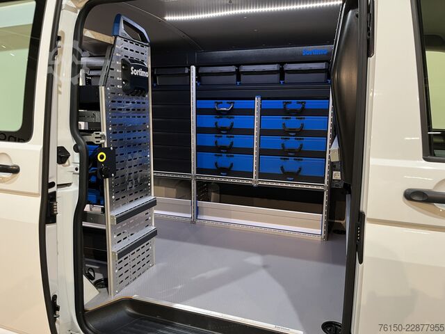 Panelová dodávka VW Transporter 2.0 TDI L1H1 150 PK Servicebus / So...