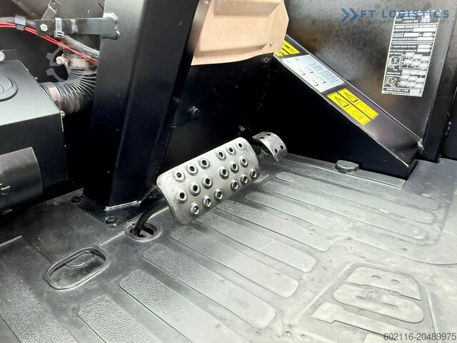 Empilhadeira para terrenos acidentados JCB 940 / TRIPLEX 4500 / FREE-LIFT NEW TIRES