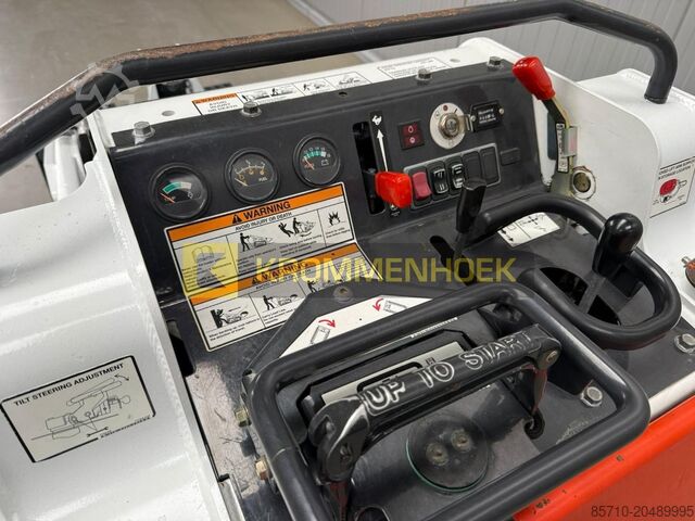 Crawler loader Bobcat MT 55