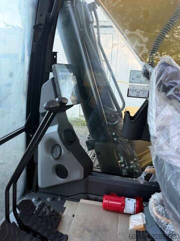 Escavatore cingolato CATERPILLAR 320 GC