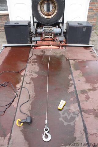 Vrachtwagen voertuig transport DAF Transporter mit Seilwinde & 7t Nutzlast