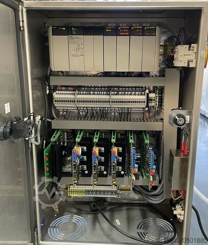 Vul- en sluitmachine Liquida Flexicon FMB 100