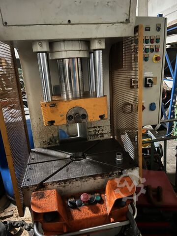 Hidraulična brza presa Lauffer EPT 25