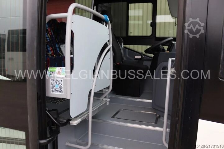 Međugradski autobus Iveco Crossway 13m Pop Light / Double middle door / N...