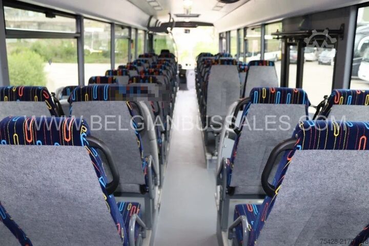 Međugradski autobus Iveco Crossway 13m Pop Light / Double middle door / N...