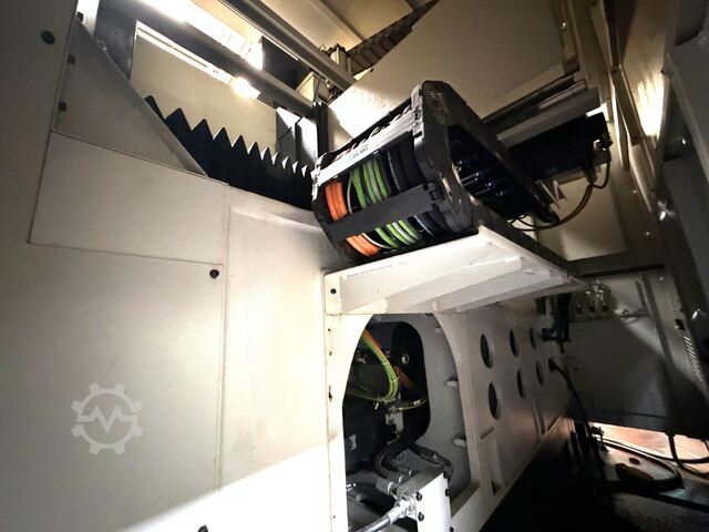 Centru de prelucrare universal cu 5 axe Spinner U5-1520