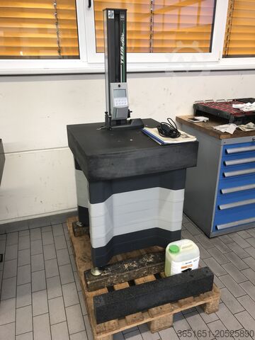 Aparelho de medição de altura com mesa de medição em granito TESA-Hite 