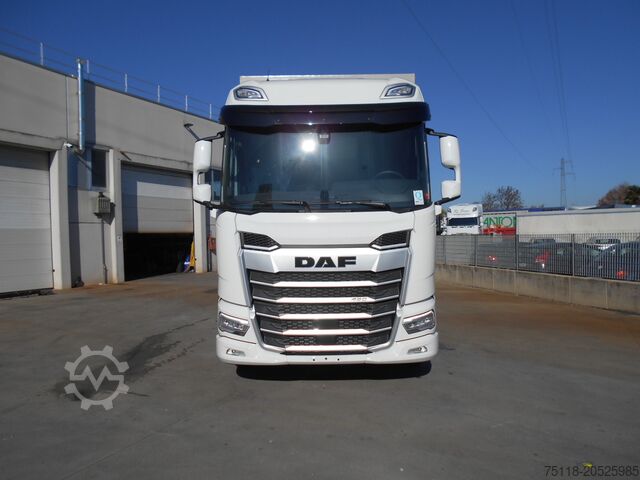 Camión con plataforma y lona DAF XF 480 FAN 6x2 - CENTINA 24 EPAL