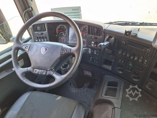 Ciężarówka z dźwigiem Scania P400 8x4*4 - Palfinger PK18002-EH Crane - Exten...