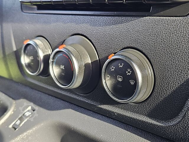 Walizka RENAULT MASTER 2.3 Bakwagen Laadklep!