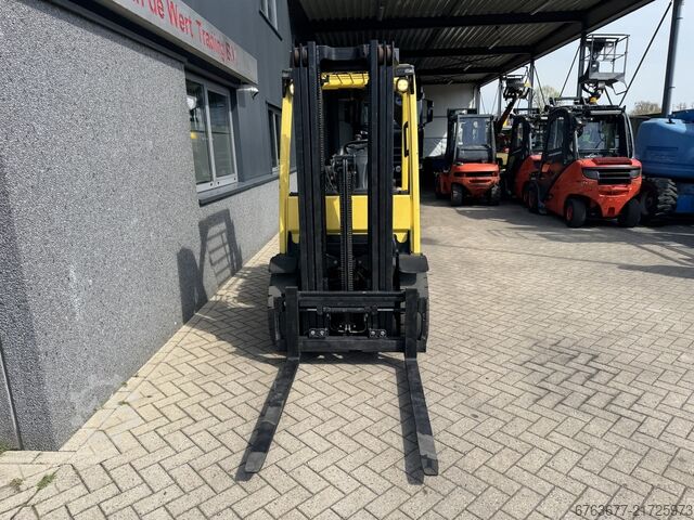 Hyster H3.5FT COMPACT Triplo 500 Freelift / Sideshift / 4e functie 2017 LPG HYSTER H3.5FT COMPACT Triplo 500 Freelift / Sideshift / 4e functie 2017 LPG