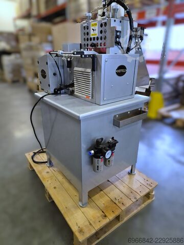 Szövetszabászgép Sheffield Cutting Equipment HC-810CE-220V + PF-33-220V