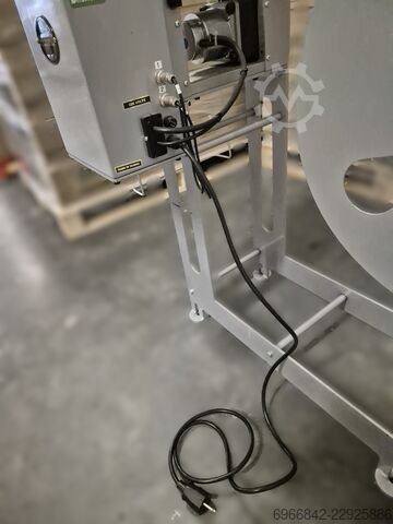 Szövetszabászgép Sheffield Cutting Equipment HC-810CE-220V + PF-33-220V