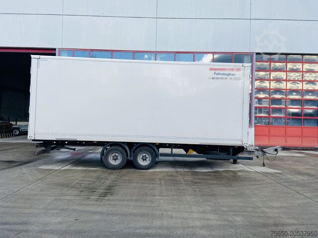 Koffer aanhanger Möslein TKO 105 D 7m weiß Tandem- Koffer, Durchladbar, Neuwertig
