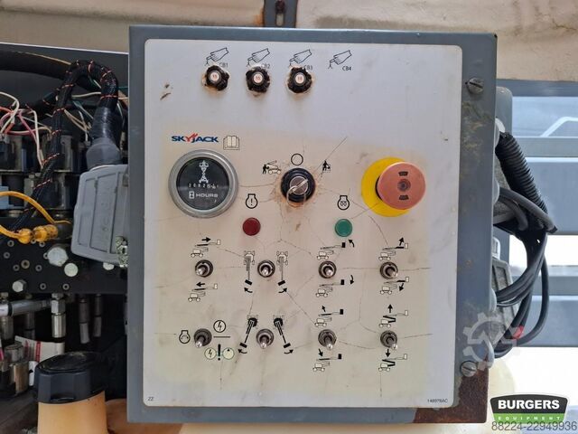 Artikulisan teleskopski bum lift Skyjack SJ51 AJ