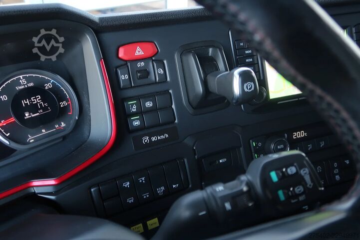 Standard-SZM Scania S650 V8 NGS 6X2-4/ FULL AIR/ RETARDER/ LEDER/ A...