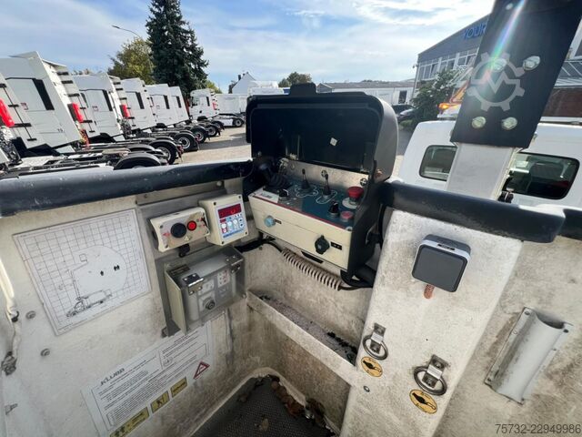 Vrachtwagenhoogwerker Renault Master  Bühne KLUBB 11m   2 Personen Korb 200kg