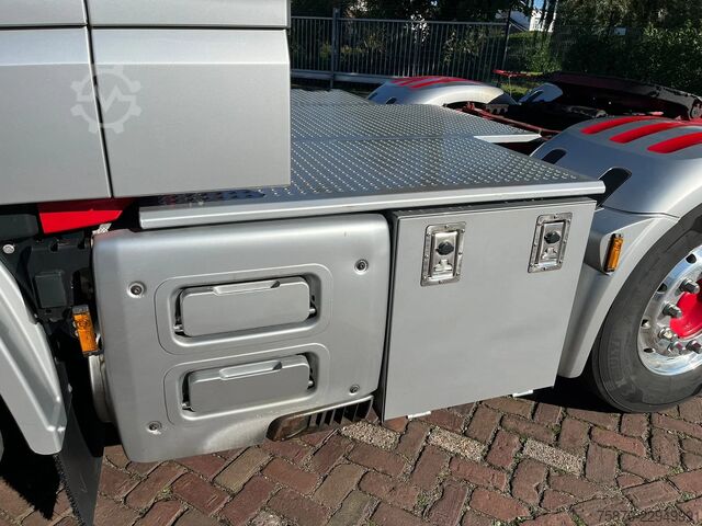 Standaard-SZM DAF XF 530 FTG MANUAL
