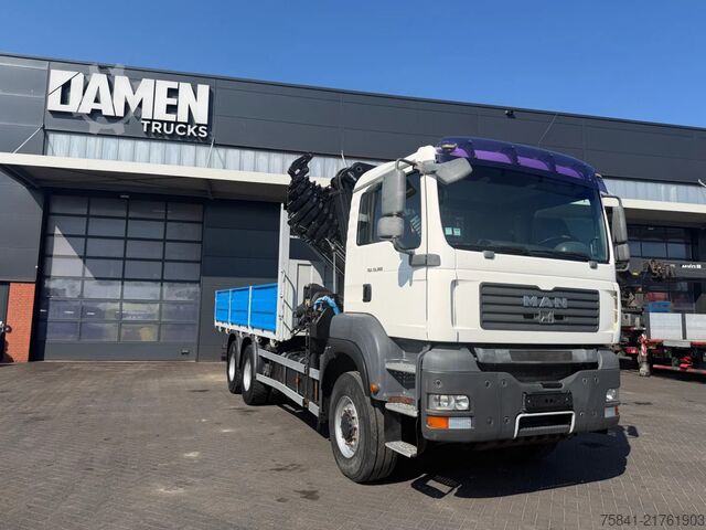 Kamion sa kranom MAN TGA 33.360 6x6 HIAB 422-8 HIPRO
