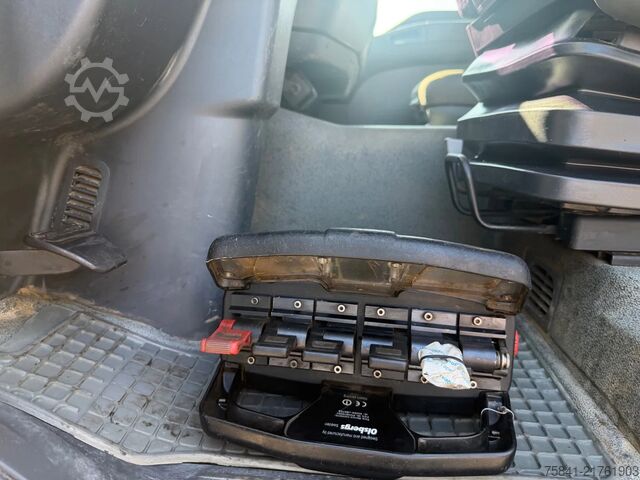 Kamion sa kranom MAN TGA 33.360 6x6 HIAB 422-8 HIPRO