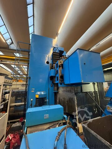 CNC karuselový soustruh TOS HULIN SKA 12 CNC