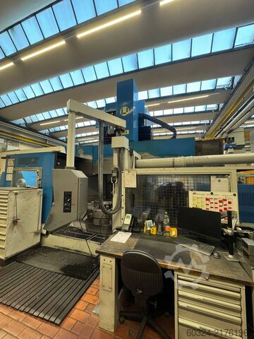 CNC karuselový soustruh TOS HULIN SKA 12 CNC