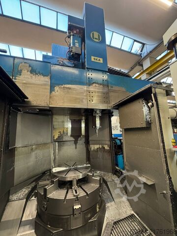 CNC karuselový soustruh TOS HULIN SKA 12 CNC