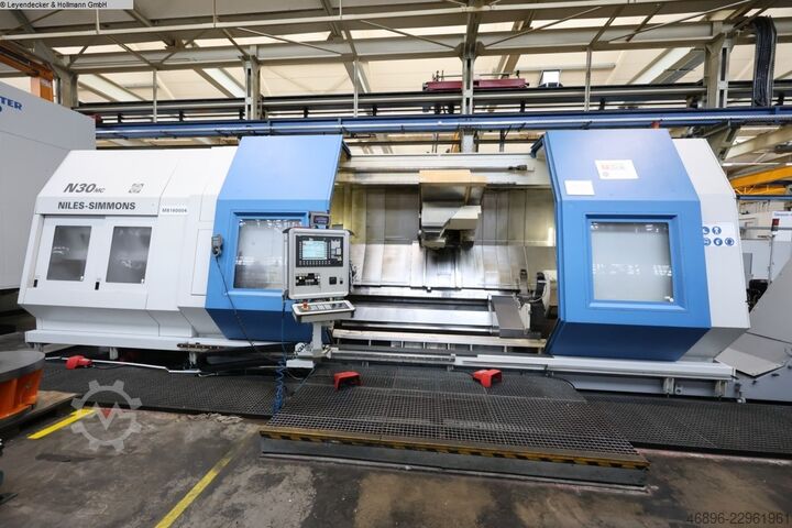 CNC esztergáló és maró központ Niles Simmons N30 - 3MC-2500