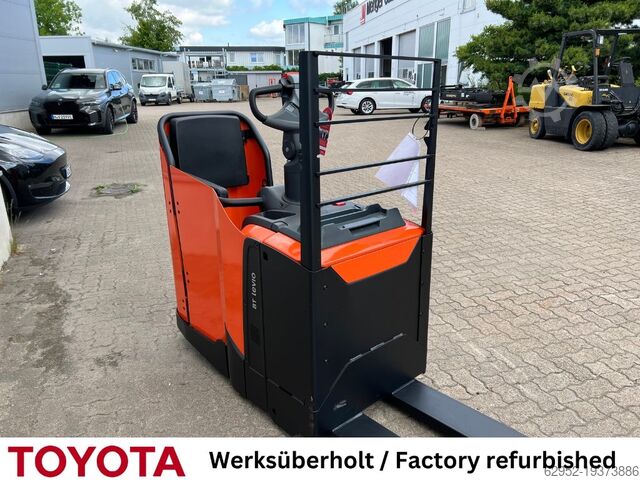 Electric Pallet Truck Toyota LPE 200, nur 490 h!