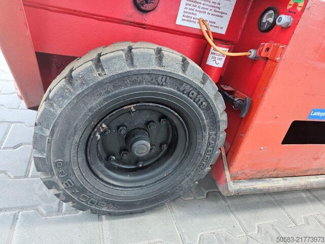 Vertical / Personnel Lifts Holland-Lift Monostar Y-64EL8