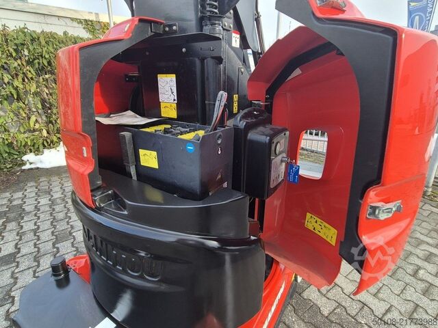 Vertical / Personnel Lifts Manitou 100 VJR