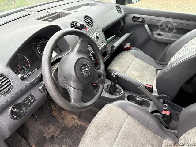 κλειστό βαν VW CADDY 1,6L + MANUAL + DEFECTE INJECTOREN
