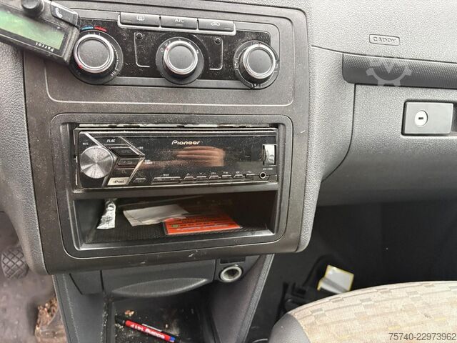 κλειστό βαν VW CADDY 1,6L + MANUAL + DEFECTE INJECTOREN