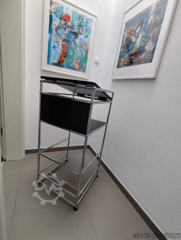 Přednáškový pult USM HALLER USM Haller Pult Stehtisch Regal