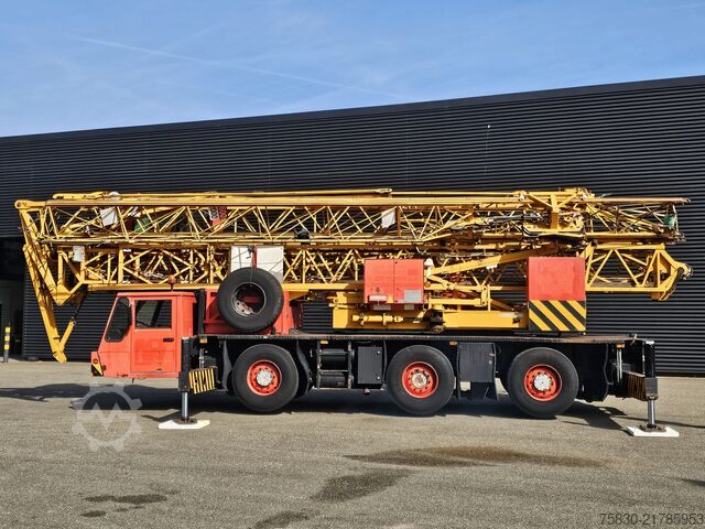 Vrachtwagen met kraan Spierings AT3 SK345 / 6X4