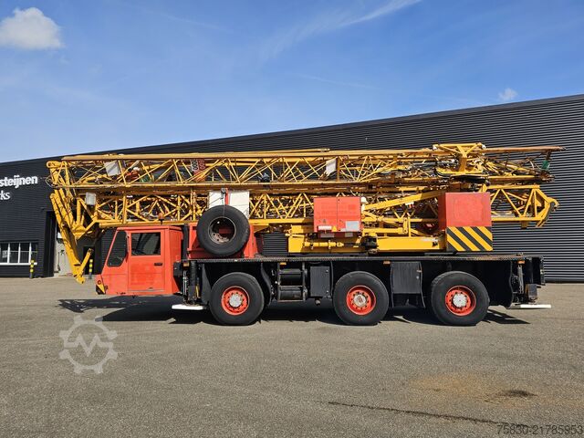 Vrachtwagen met kraan Spierings AT3 SK345 / 6X4