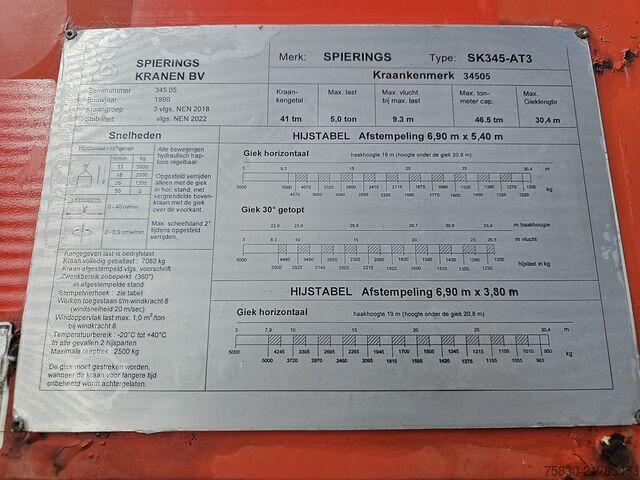 Vrachtwagen met kraan Spierings AT3 SK345 / 6X4