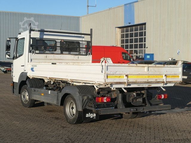 Driezijdige kipper bestelwagen MERCEDES-BENZ 818 K Atego 4x2, Meiller, AHK, 3. Sitz, 168tkm.