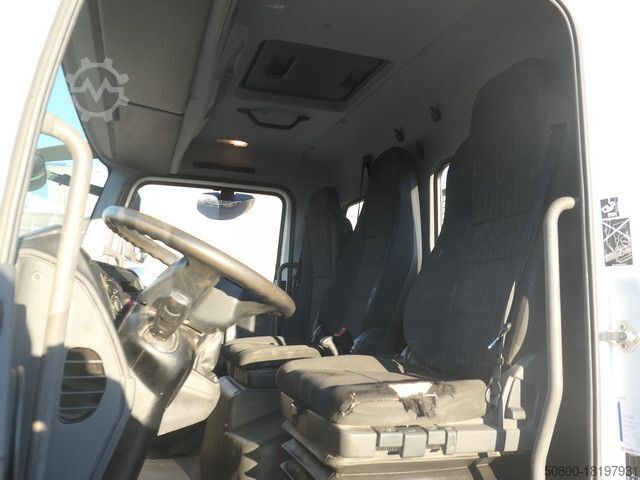 Driezijdige kipper bestelwagen MERCEDES-BENZ 818 K Atego 4x2, Meiller, AHK, 3. Sitz, 168tkm.