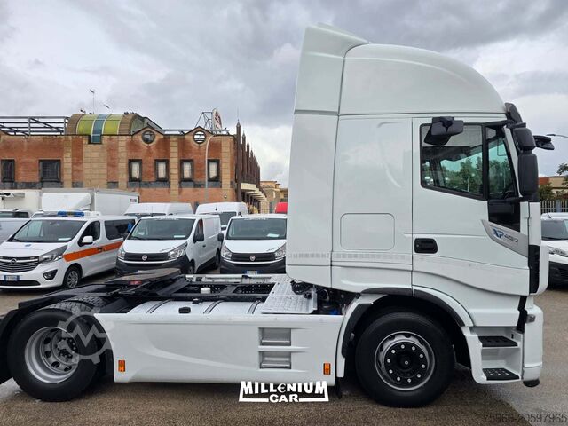 τυπικός οδικός ελκυστήρας Iveco STRALIS 480XP AUTOM RETARDER KM 720MILA