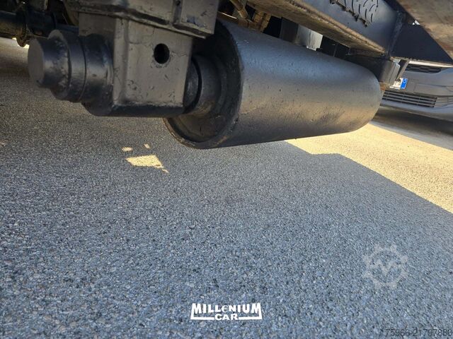 Camion avec chariot élévateur Iveco STRALIS HIWAY 460 GANCIO SCARRABILE BOB